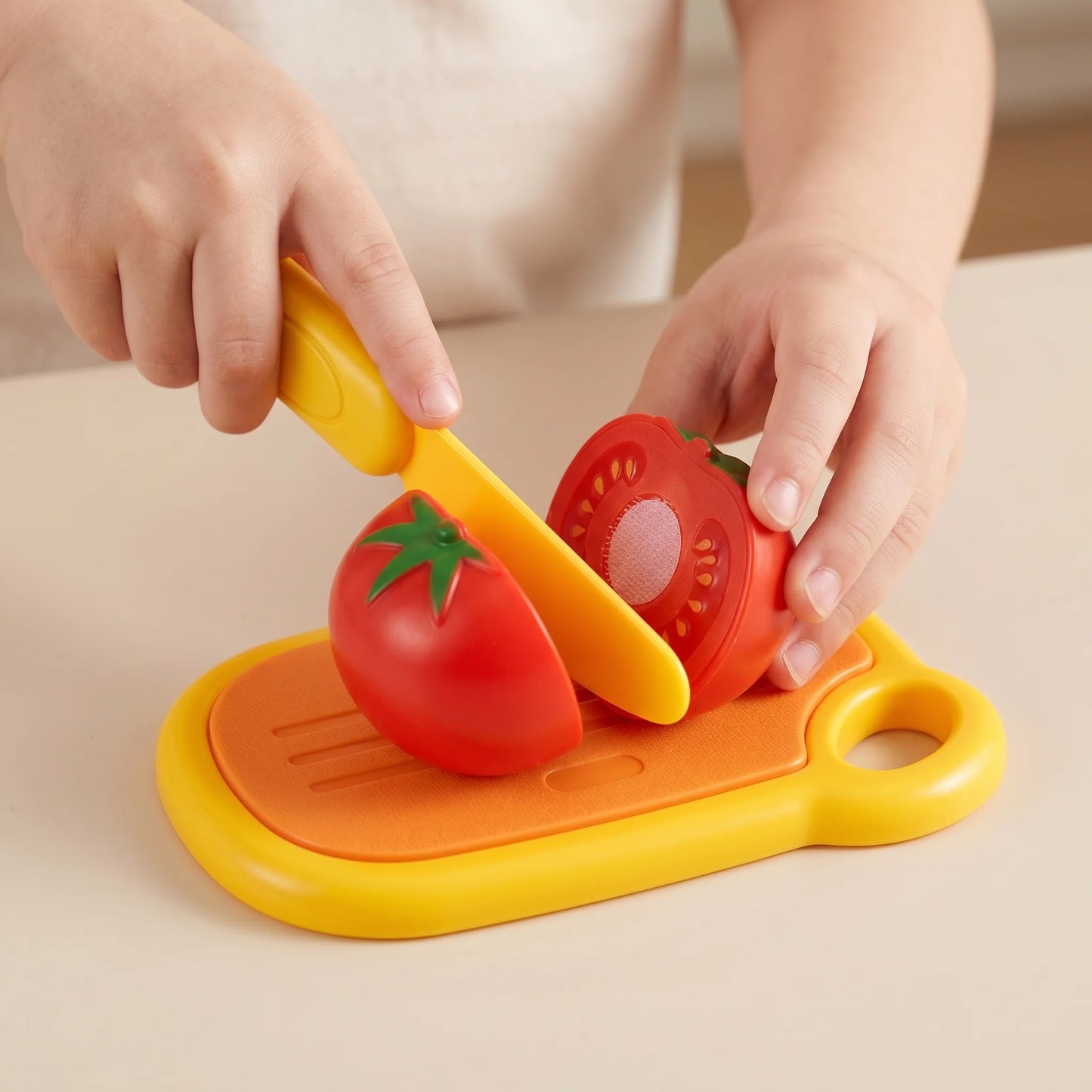 Kids Kitchen Pretend Play Food Toy Set with Cutting Features Fruit & Vegetable Accessories Storage Basket & Plastic Mini Dishes